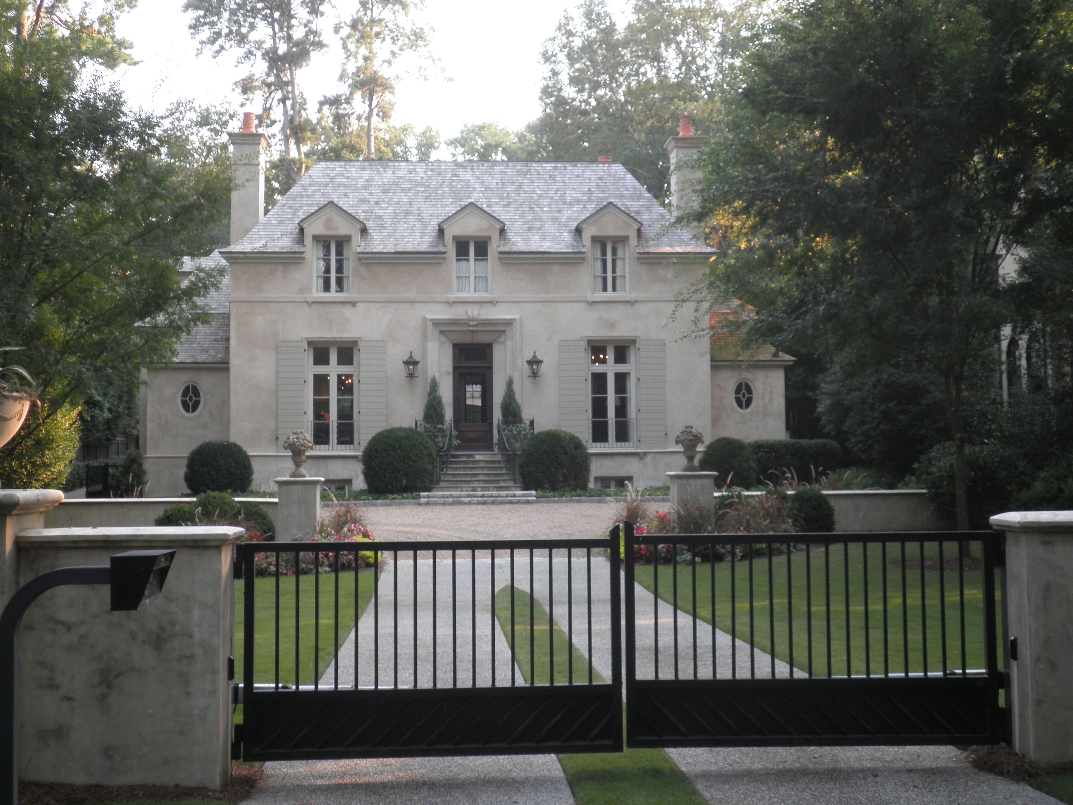 Neighborhood Profile Haynes Manor (Within Buckhead)