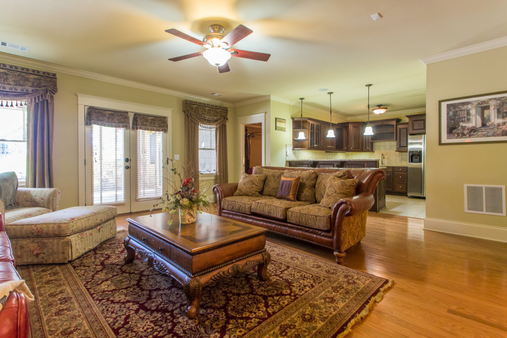 Kennesaw CraftsmanStyle in Overlook at Marietta Country Club